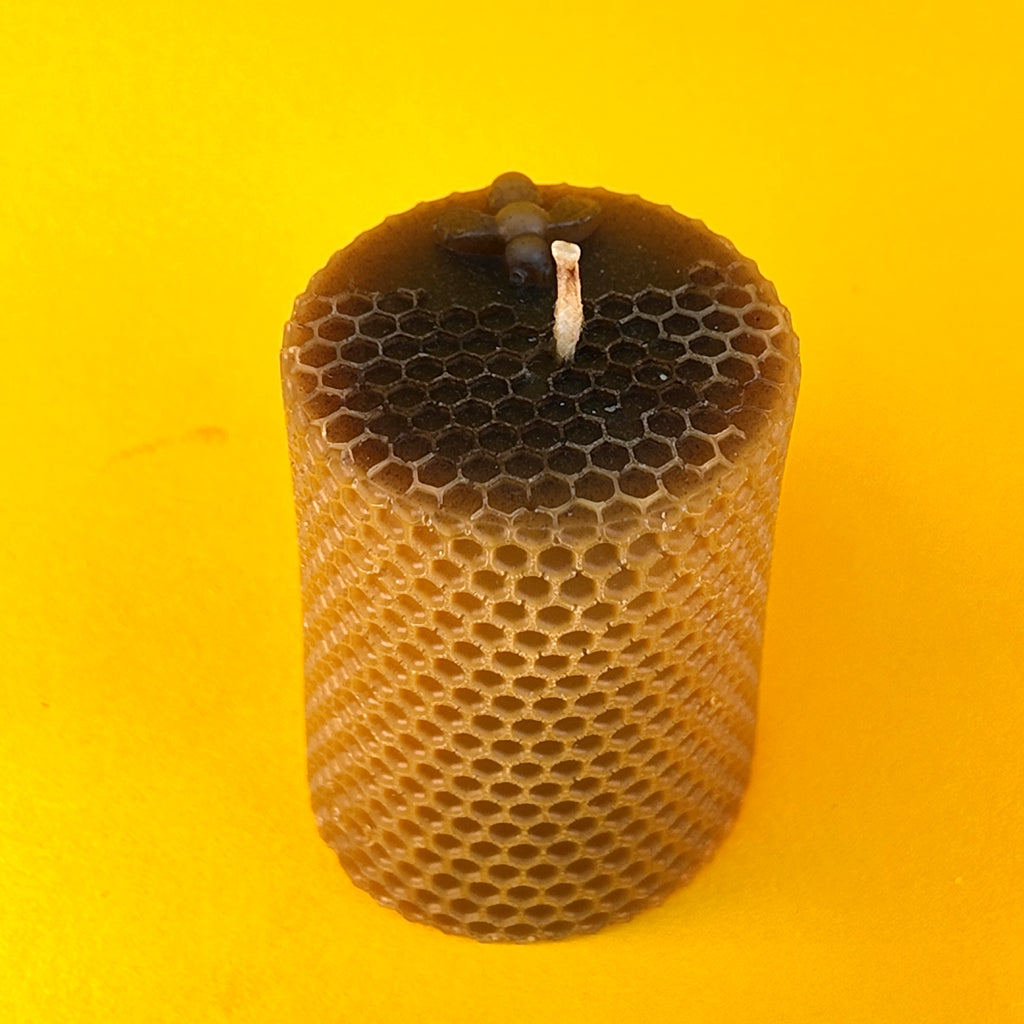 Round Honeycomb Candle